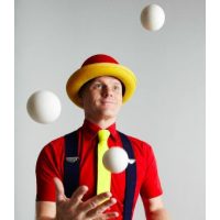 Zsonglőrlabda, karika, kendő