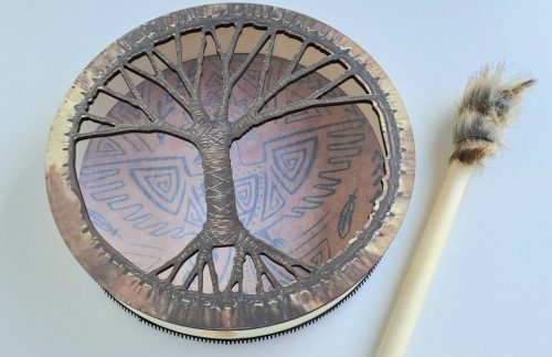 Táltos dob verővel (báránybőr, madaras minta, 25 cm)