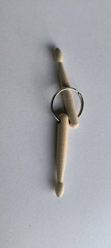 Dobverő kulcstartó