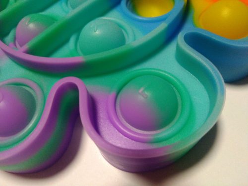 Pop It pukkantós stresszoldó játék