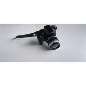 Fényképezőgép kulcstartó (villan, kattan gombnyomásra)